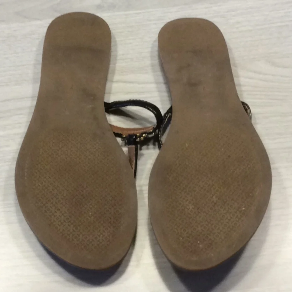 Tory Burch “T” logo Flat Thong Black Sandal - 7 - Picture 13 of 16